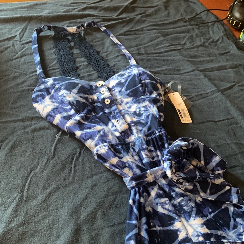 Button up front open back elastic waist with tie